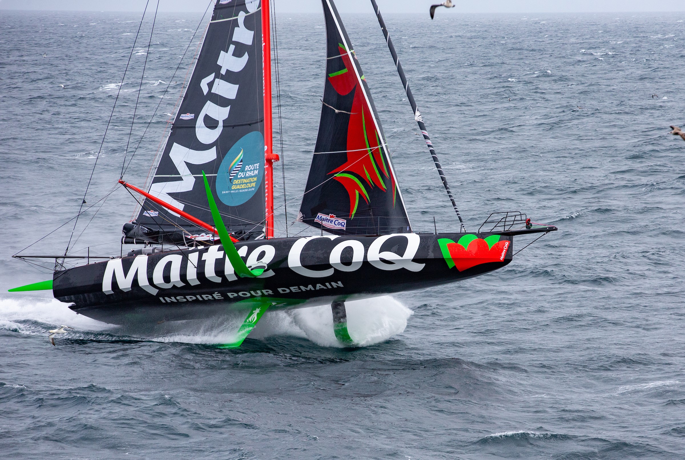 Yannick Bestaven, vainqueur du Vendée Globe, fera tout pour être au départ de la Rolex Fastnet Race. Photo : Christophe Breschi