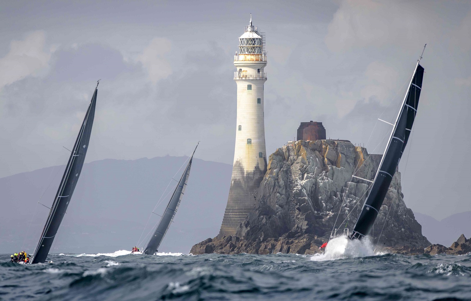 Le Fastnet Rock au sud-ouest de l'Irlande est le symbole emblématique de la Rolex  Fastnet Race. 2021 sera la 49e édition © Kurt Arrigo