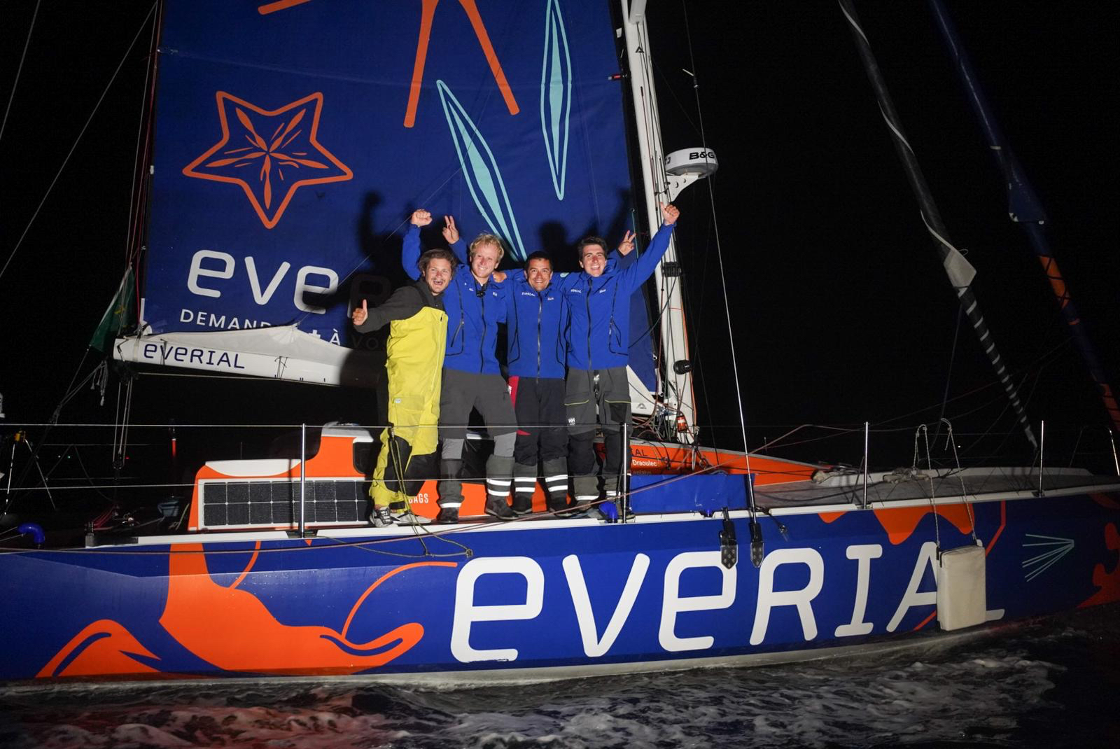 Erwan Le Draoulec s’impose en Class40